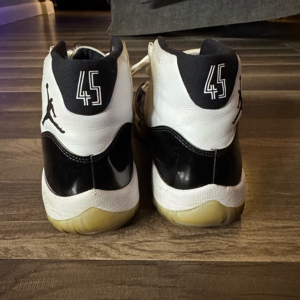 Jordan 11 Concord - Picture 2 of 6